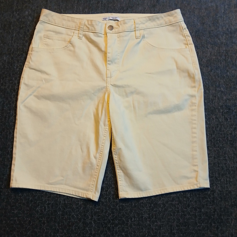 Riders by Lee Womens Mid Rise Bermuda Shorts Yellow Size 14M